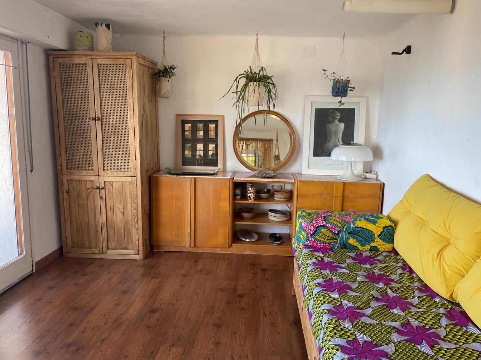 Apartment Balcony With Sea View Llança